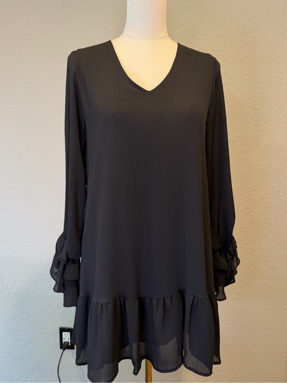 Tyche Black Ruffle Bell Sleeve Shift Mini Dress Size Small NWOT
